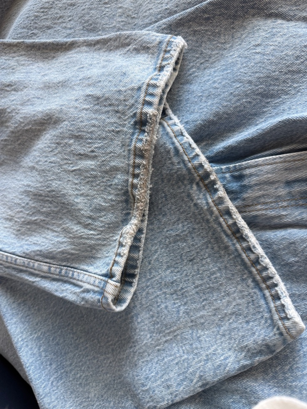 Abercrombie & Fitch Relaxed Jean - Picture 4 of 4